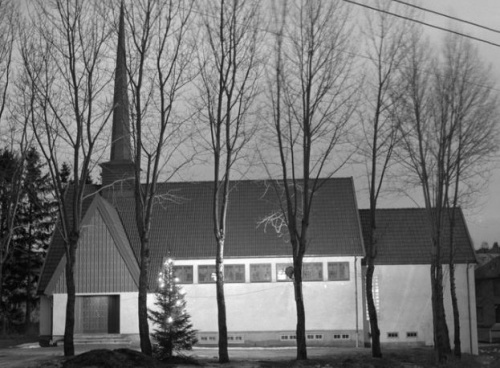 Tempe og Valene småkirke 1961. Foto: Klaus Forbregd/NTNU UB Lisens: CC BY-NC-SA 4.0 ID: FB-61-055-C1-02_01